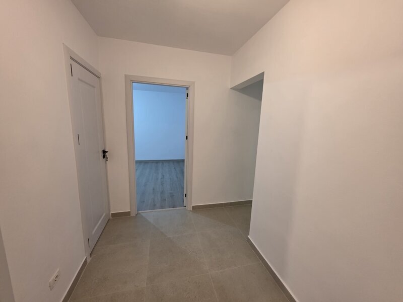 Basarabia, 5 minute metrou Costin Georgian pe Intrarea Muncii nr. 2 renovat